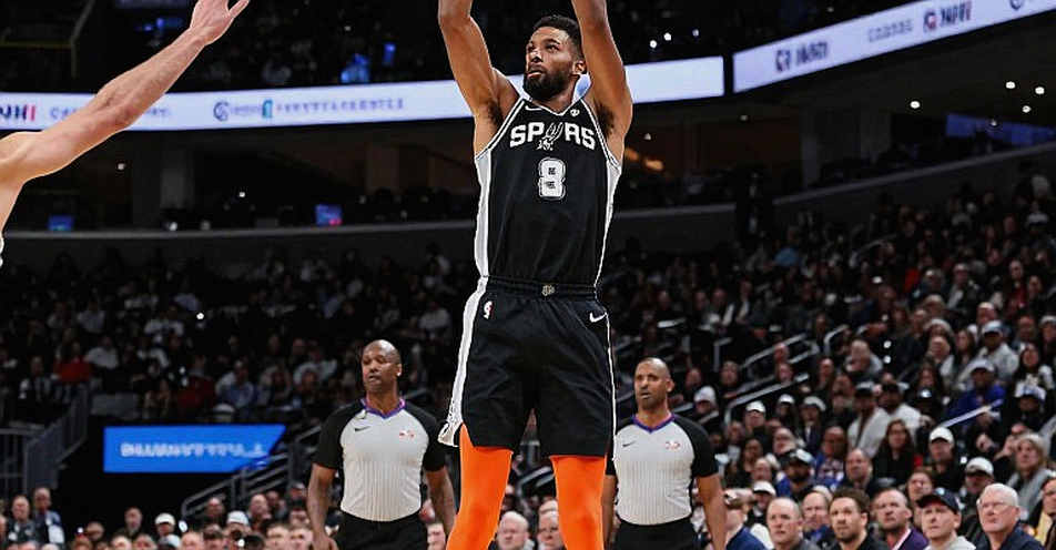 Mike James nghi đứt gân Achilles: Bốn từ của Pablo Laso và lỗ hổng không thể vá của EuroLeague
