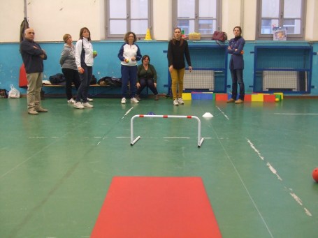 Un momento della lezione del progetto Bocce tutti in gioco