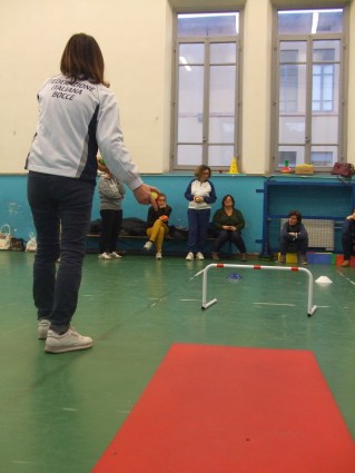 Altro momento di lezione del progetto Bocce tutti in gioco - foto di Stefano Bartoloni