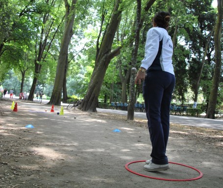 petanque in un parco