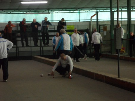 Un momento di gioco per la Lucchese e Croce Bianca in una foto di Francesco Signorello