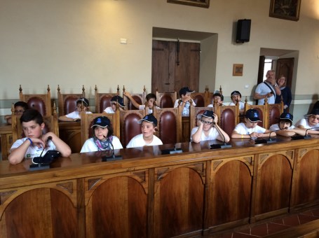 La classe quinta B dal sindaco