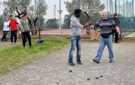 Petanque a Riparbella in una foto di Giovanni Battista Marranchelli