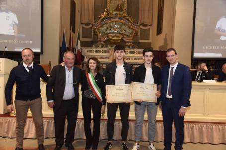 GiacomoCecchi e MicheleMazzoni premiati a Cortona 2019